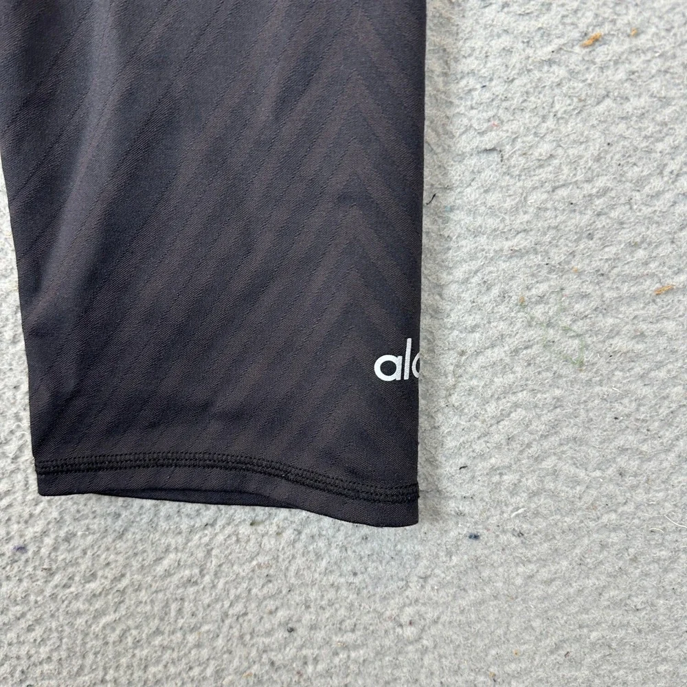 Alo Yoga Leggings Women Large Capri Black Chevron Textured Stretch Activewear